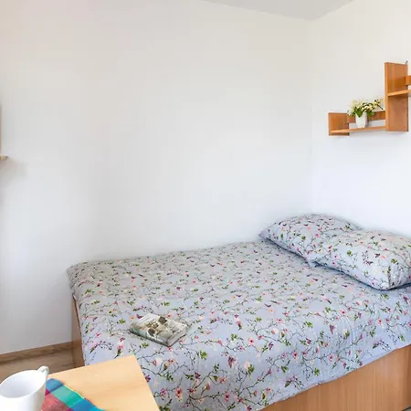 U Moniki شقة ياروسوافيتس